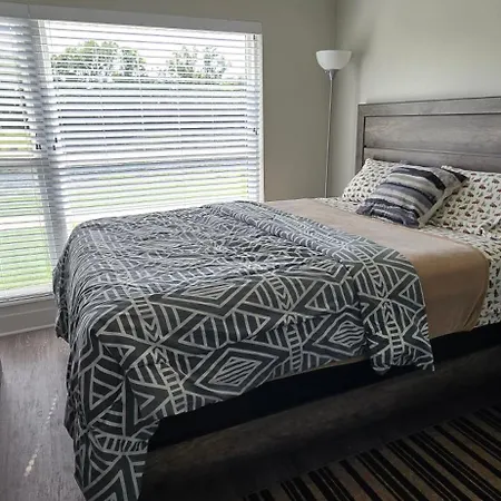 Furnished Executive 3-Bed 2-Bath Apartment Wichita Kansas